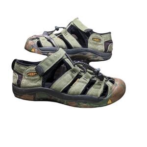 KEEN Newport H2 Green Camo Sport Sandal Kids Shoes